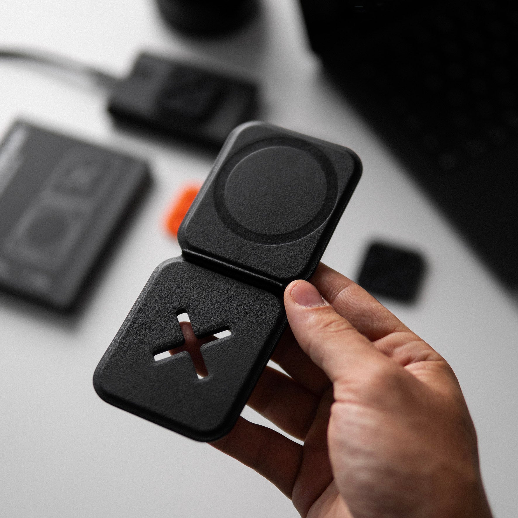 3-in-1 Phone Mount, Stand & Grip