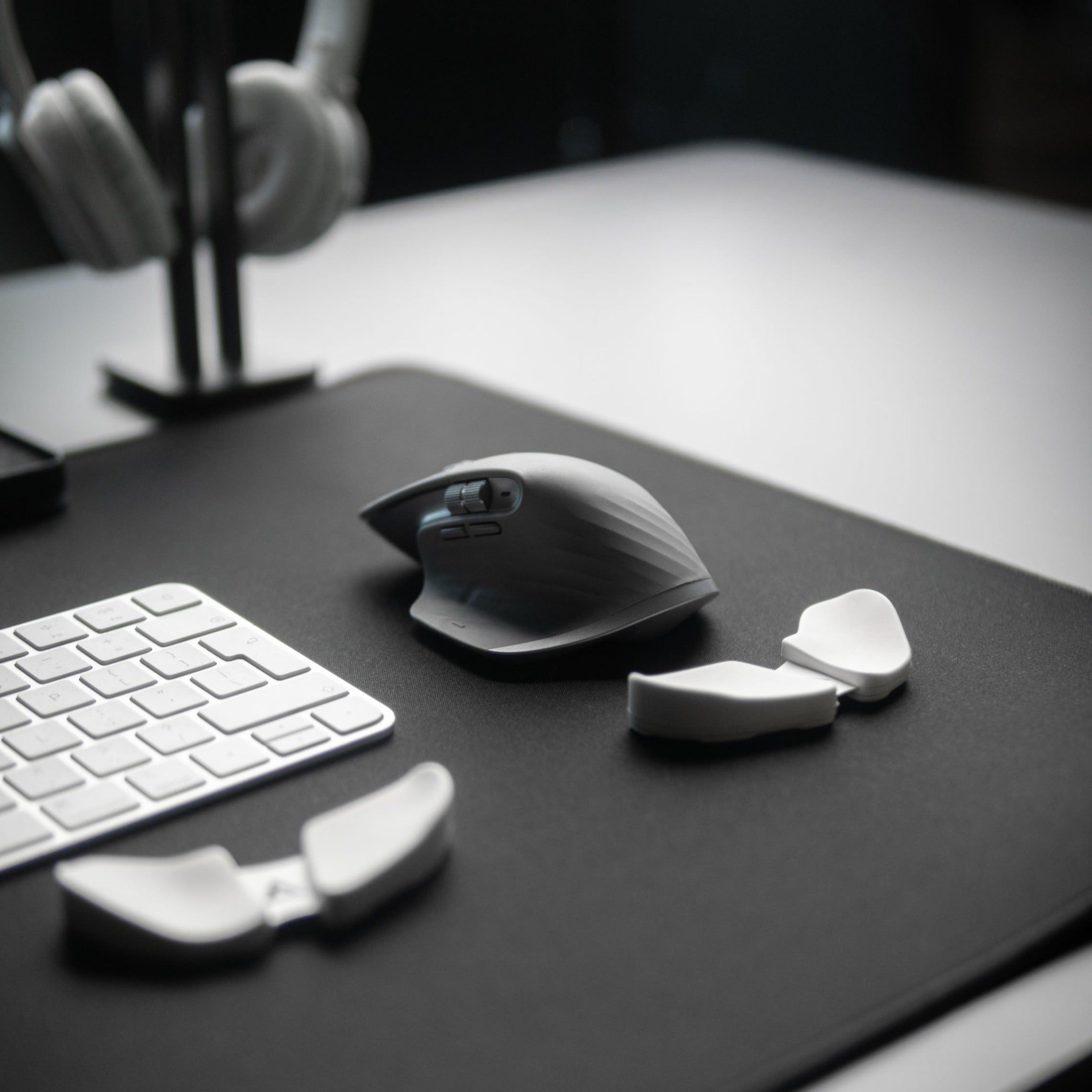 #Desk Mat (Material)_High-Performance Neoprene (Medium)