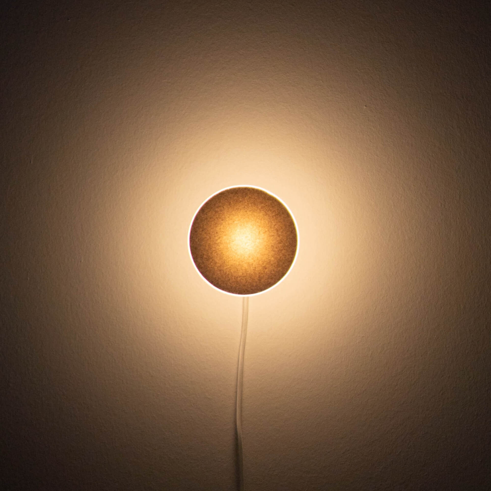 KUMI - Modular and Magnetic Light