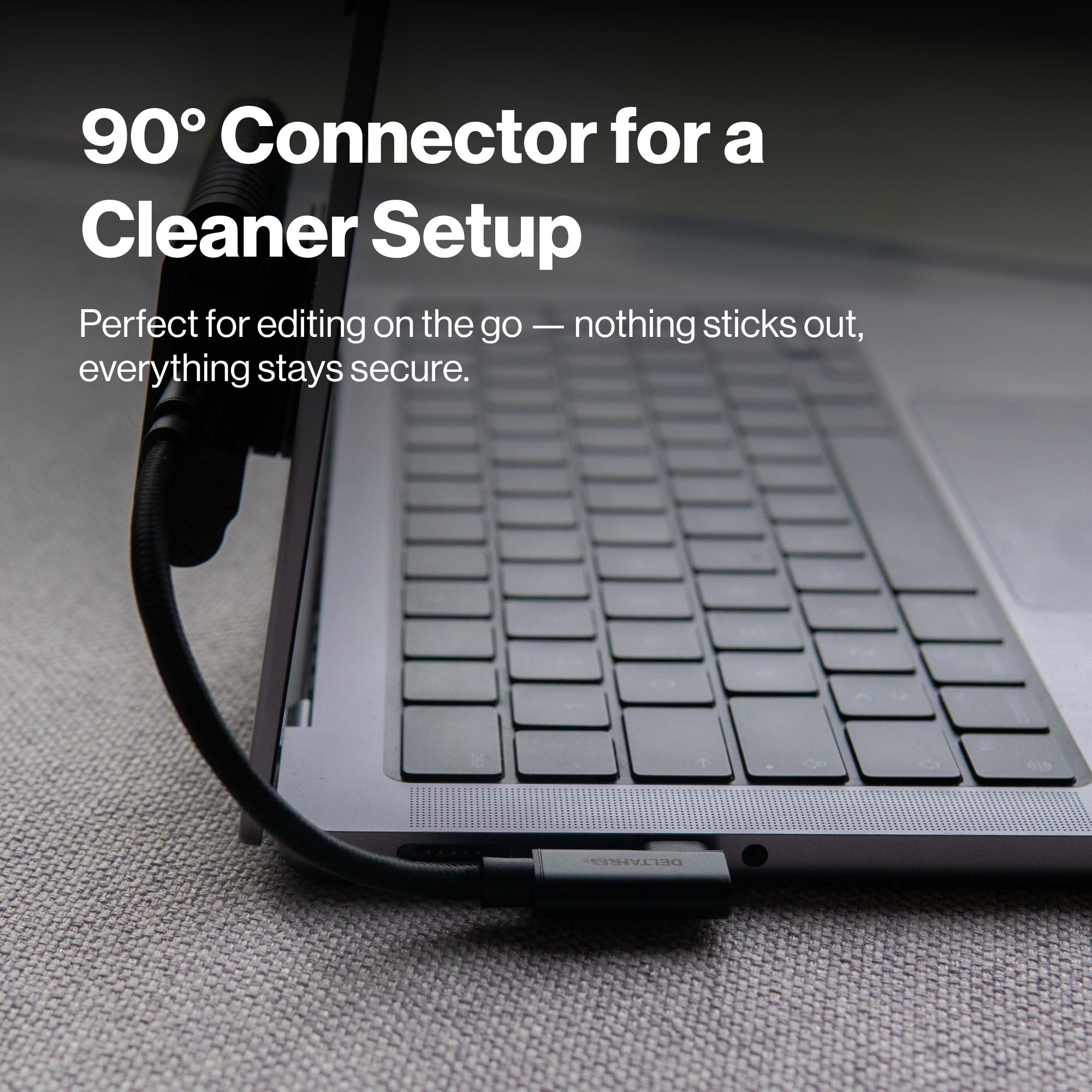 USB-C Cable – Short 90° Right-Angle (18 cm / 7in)