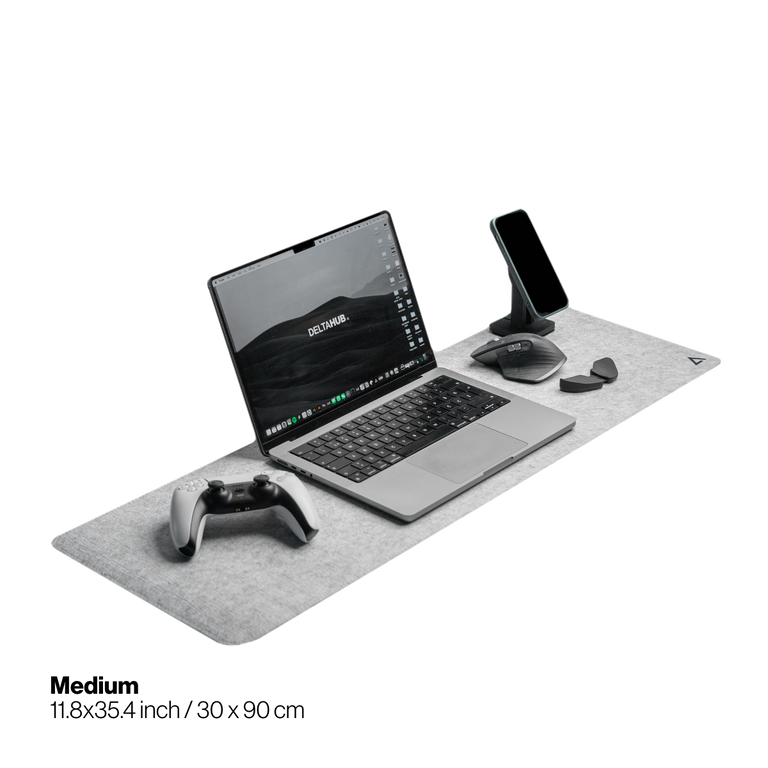 Minimalistic Desk Mat - Cozy Felt Comfort | DeltaHub