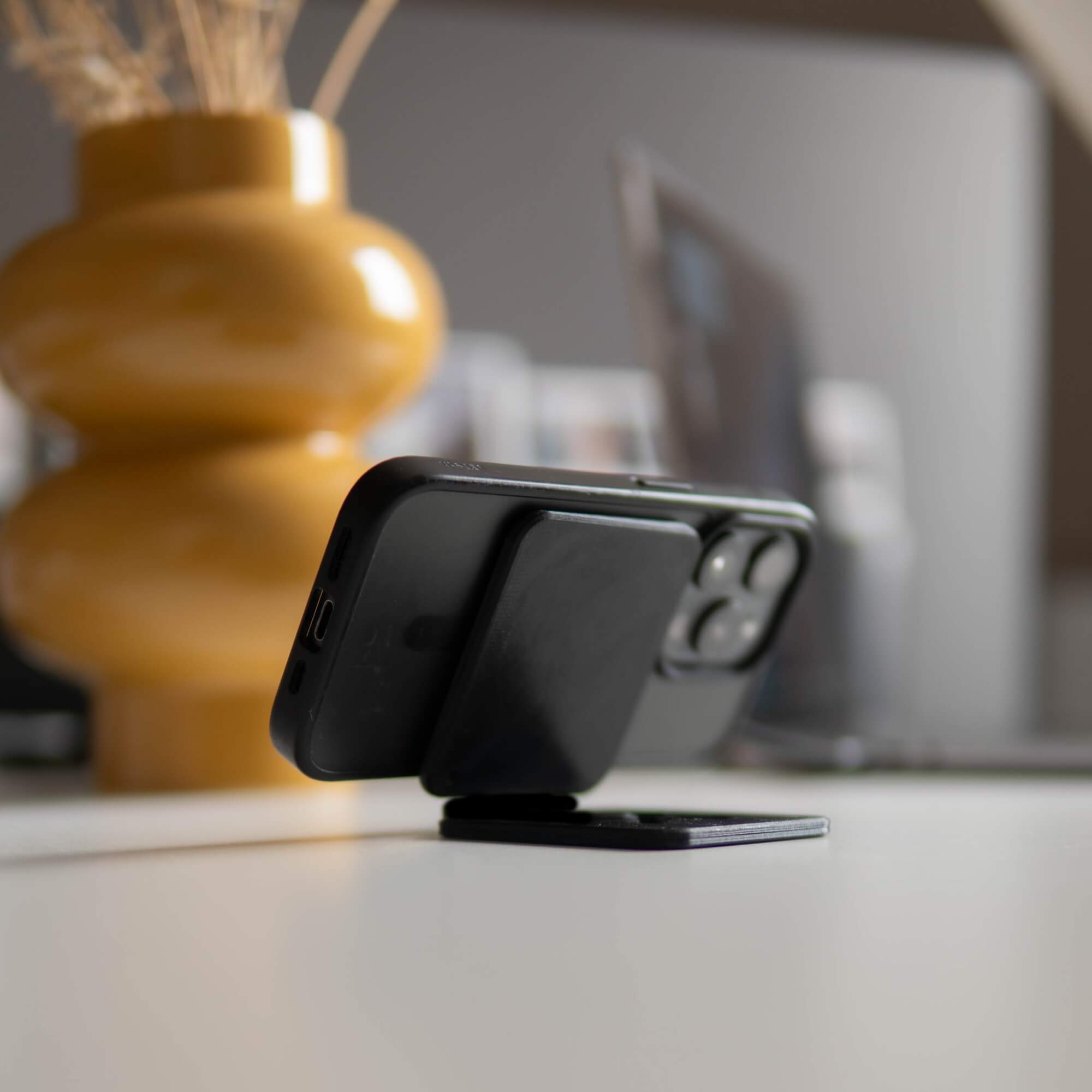HoldX Phone Mount